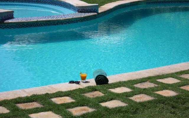 Roca Belo Monte Hotel
