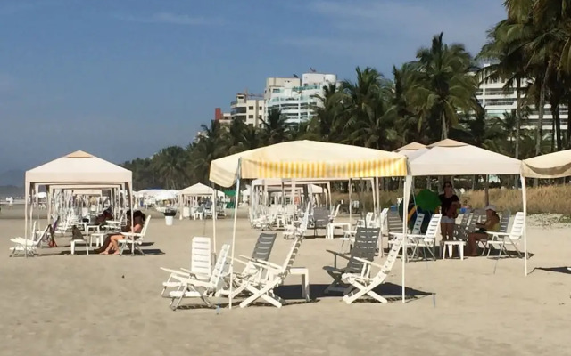 34 Riviera: M4 Giardino 44A, frente Praia, 4Dorms, 3Banh, 2Gar, Varanda Gourmet com Churrasqueira
