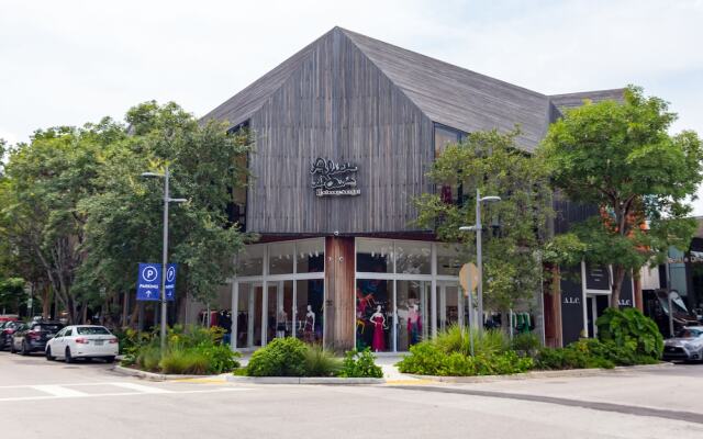 Wonderful 1 bedroom condo in Midtown