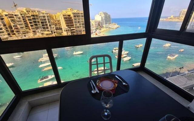 Spinola Bay Sea Front Apt 6