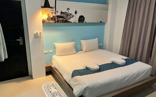 Hotel The Journey Patong New