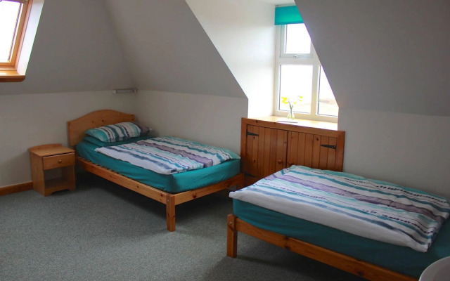 Glebe Barn - Hostel