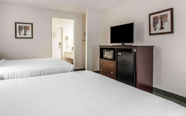 Comfort Inn & Suites Wyomissing/Reading