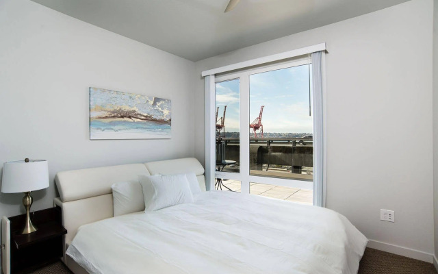 Pelicanstay in Stadium District