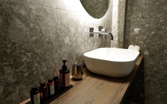 Kaiser Luxury Suites