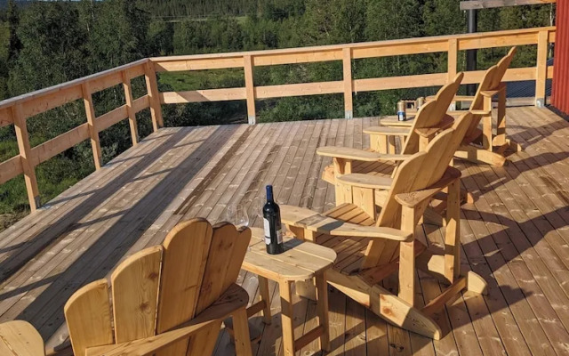 Aurora Lodge