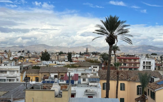 Nicosia City Centre Sky Views Apartment