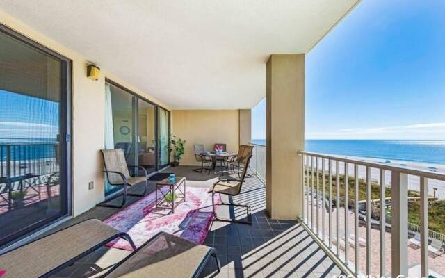 WhiteCaps 405 by RedAwning