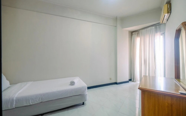 Spacious and Strategic 3Br Kondominium Juanda Apartment – Guest Rooms – Jakarta