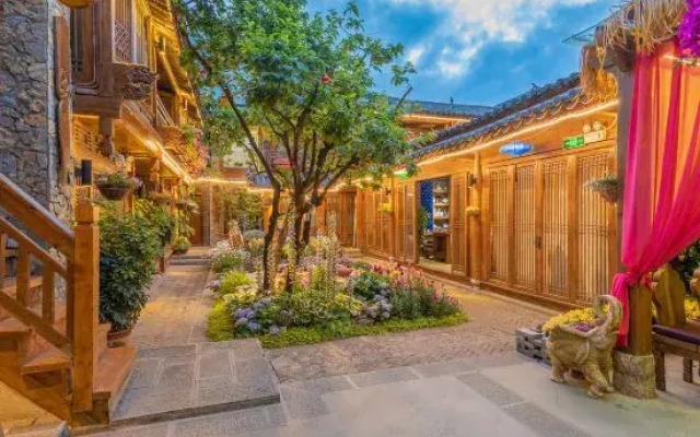 Encounter Lijiang Inn