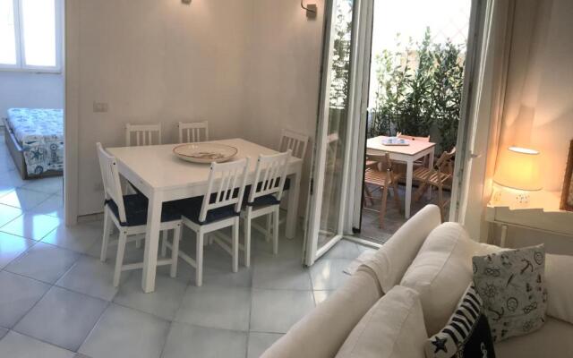 delizioso appartamento con terrazzetta