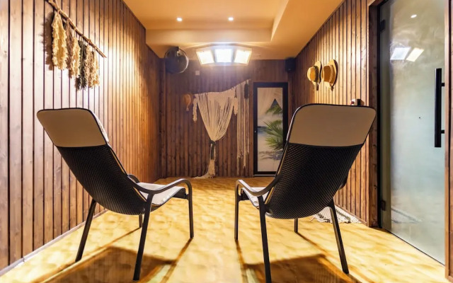 Natura All Seasons Boutique Hotel