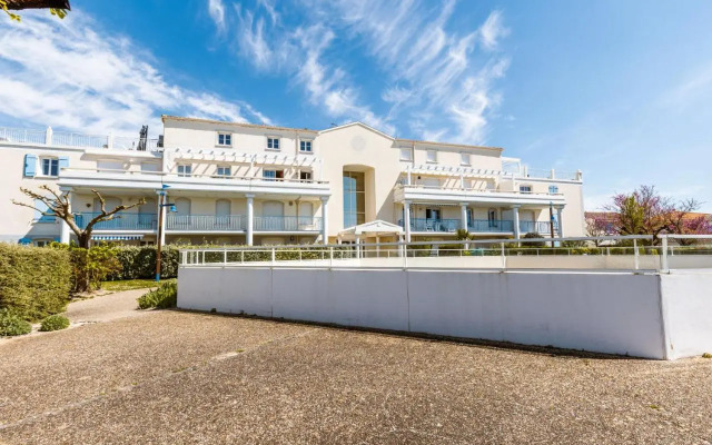 Holiday Home Les Hautes Folies-7