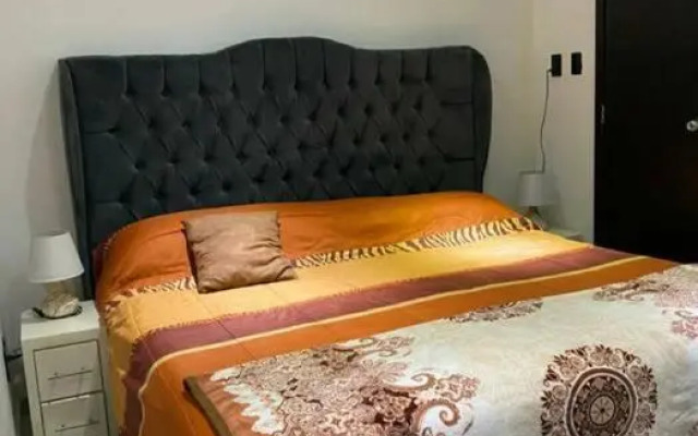 Depa Frente al aeropuerto 8huespedes 103