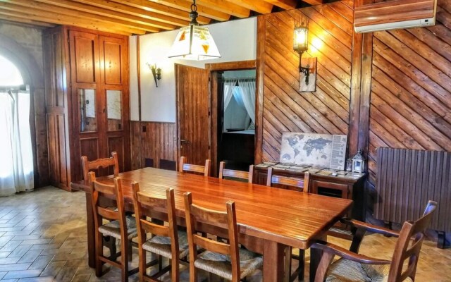 Casale Medievale-Per La Dolce Vita