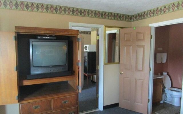 K-River Motel & Campground