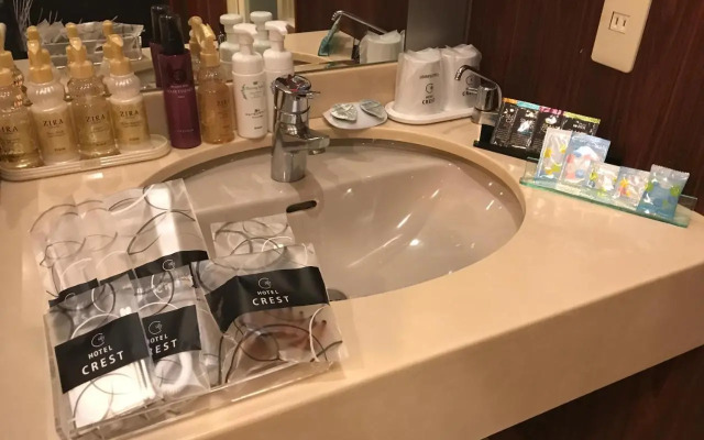 Hotel Crest Kinshicho