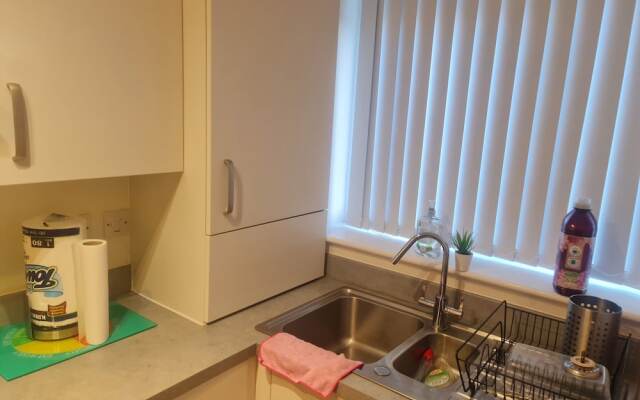 Stunning 3-bed House in Wolverhampton