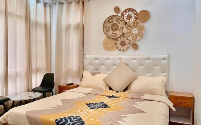 Siesta Homestay 1BR - balcony in shimla