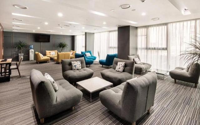 Golden Tulip Incheon Airport Hotel & Suites