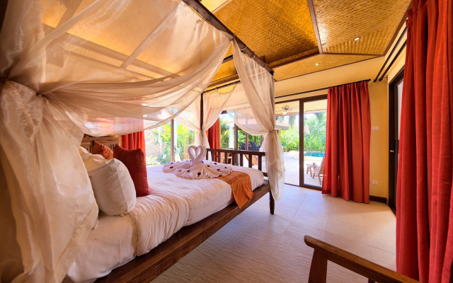 Baan Buaa - 3 Bedroom Beach Side Villa