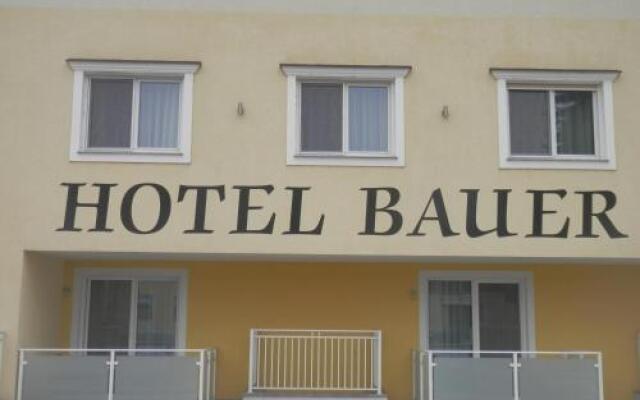 Hotel Bauer