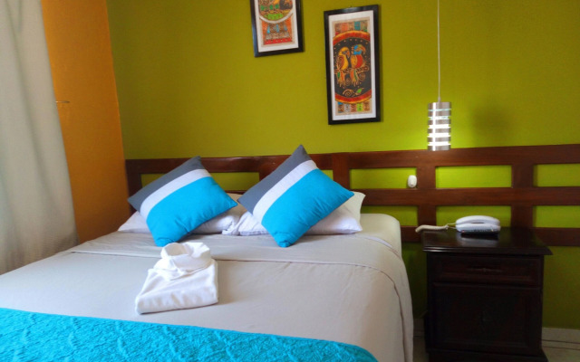 Hotel Tazumal House