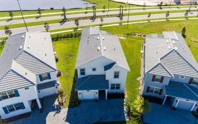 Kissimmee Vacation Homes by Sunshine HV