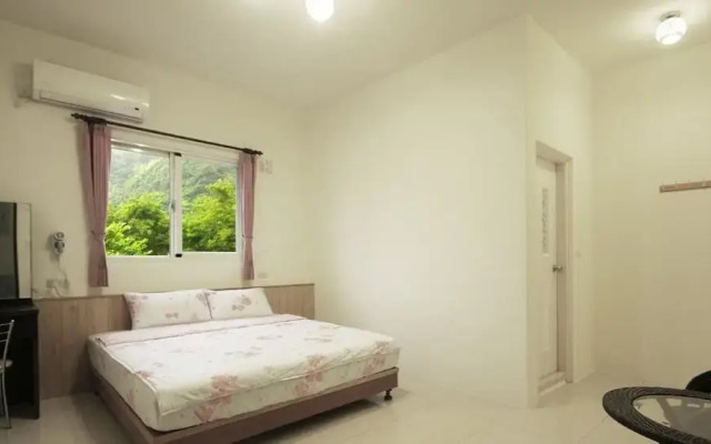 Tropical Fish Homestay