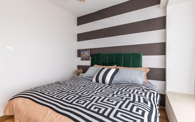 Locals Boutique Apartment Huafa Plaza 28