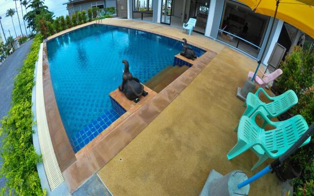 Phangpring Beach Resort