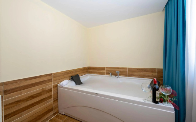 Diamond luxury Hotel