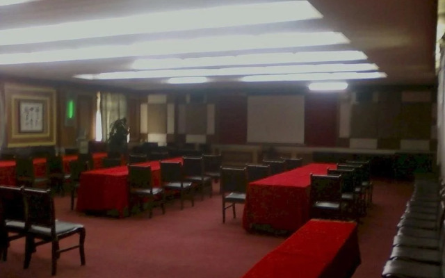 Xi'an Ludenburg Holiday Inn