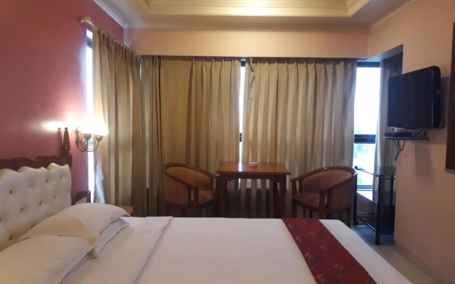 Hotel The Samrat