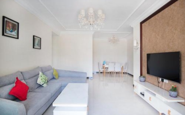 Beihai Beautiful Time Apartment