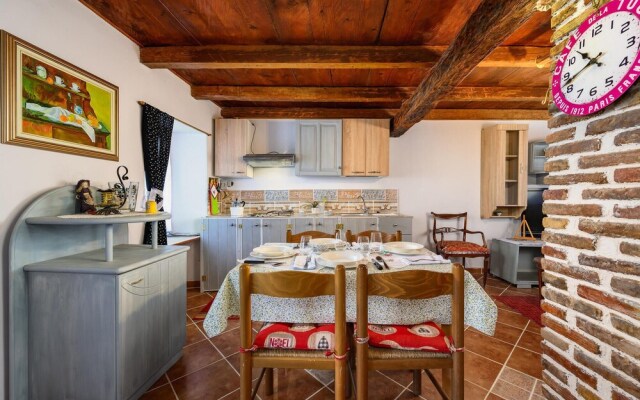 Beautiful Home in Vizinada With Wifi and 2 Bedrooms