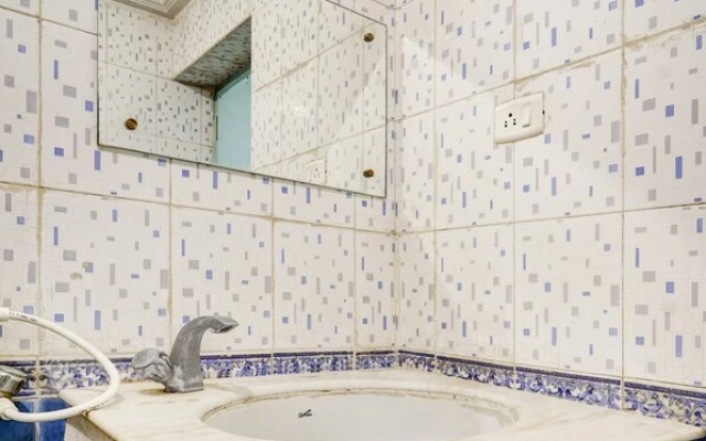 Itsy Hotels Coastal Grand Sathyam