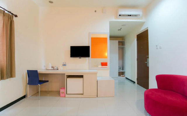 Halogen Hotel