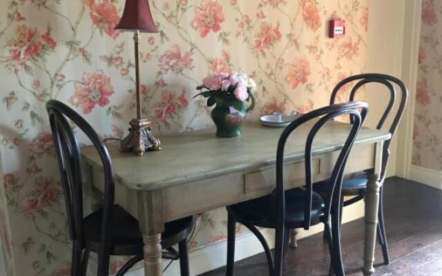 Basil Sheils B&B Accommodation Armagh
