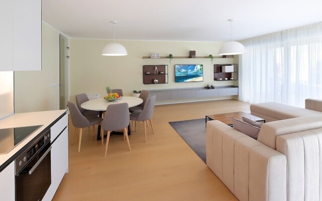 New Apartment with Swimming Pool