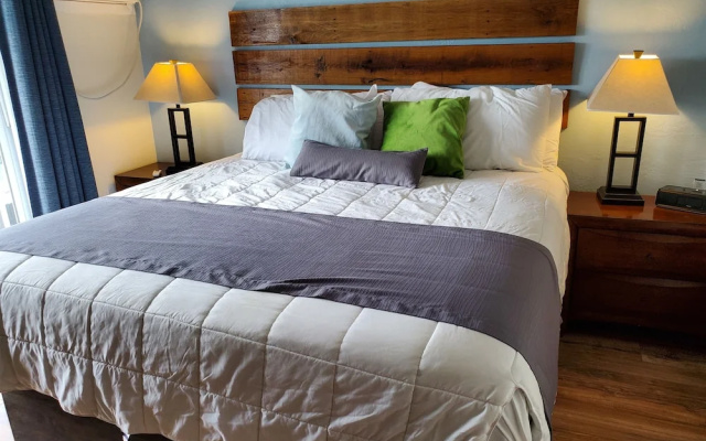Knight's Key Suites