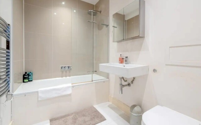 Stylish 1 Bedroom Apartment in Affluent Fulham