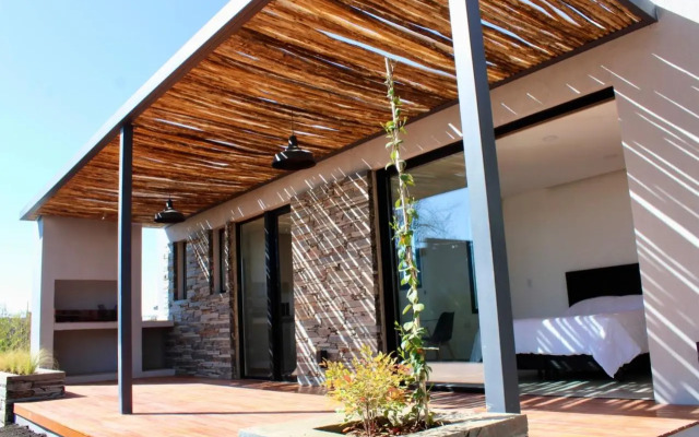 Lodwine Lodge Apartments