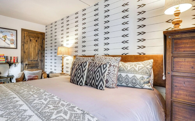 Breck Ski-in/ski-out Condo Near Main Street!