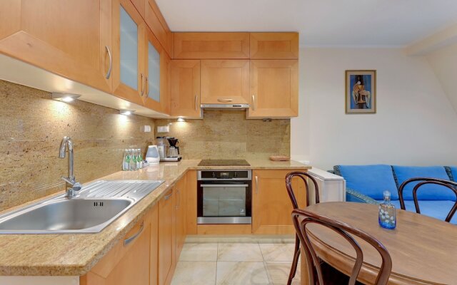 Grand Apartments