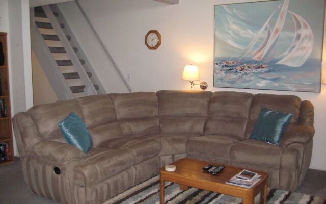 Sherwin Villas by Mammoth Res Bureau