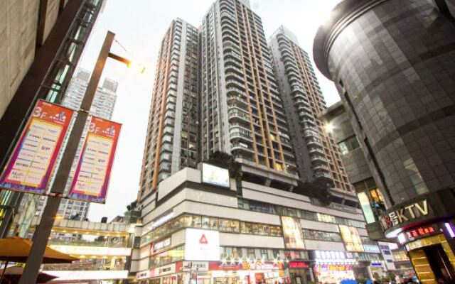 Chongqing Ruika Apartment (Guanyinqiao Pedestrian Street Haochi Street)