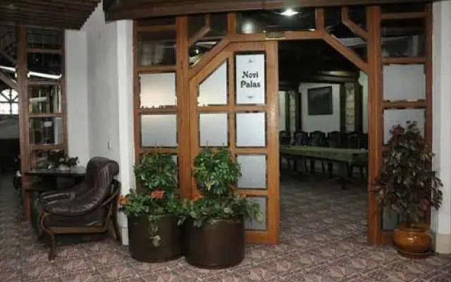 Hotel Novi Palas