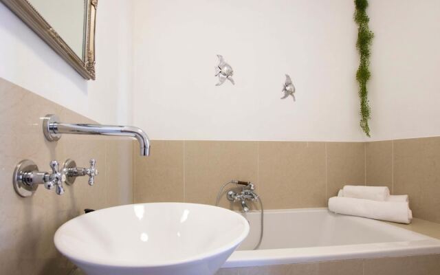 Romantic Beachfront Bachelor