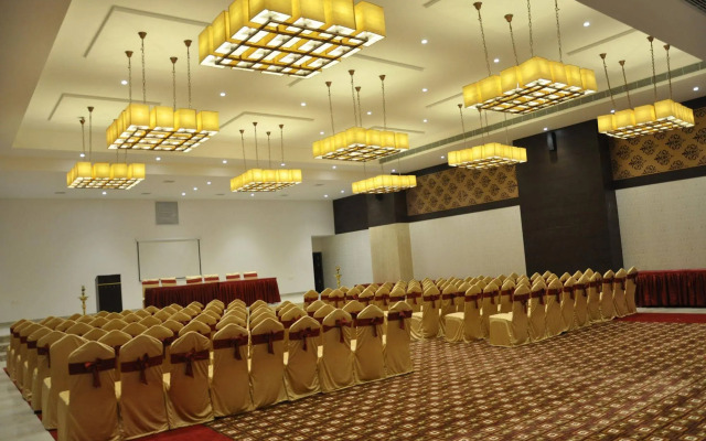 Hotel Ganpat Grand, Palani